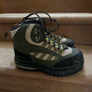 Orvis Wading Boots size 9 (runs extremely small!)